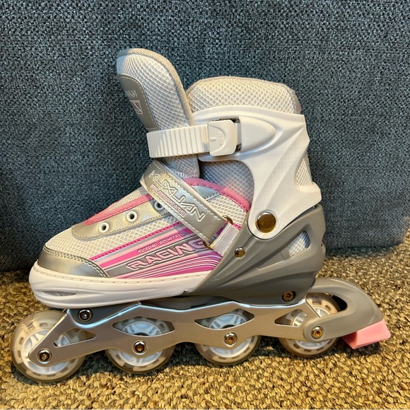 Kuxuan Adjustable Inline Skates with Illuminating  Wheels, Kids Girls (3-6Y) - Picture 5 of 8